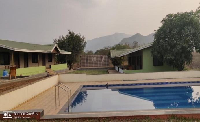The Avi'S Village Chinchavli Exterior foto
